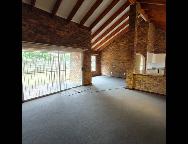 3 BEDROOM HOUSE TO LET IN WALDRIFT
